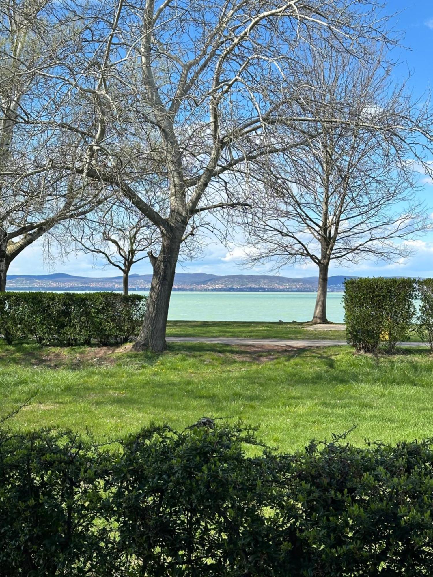 Waterfront Apartmanok Zamárdi エクステリア 写真